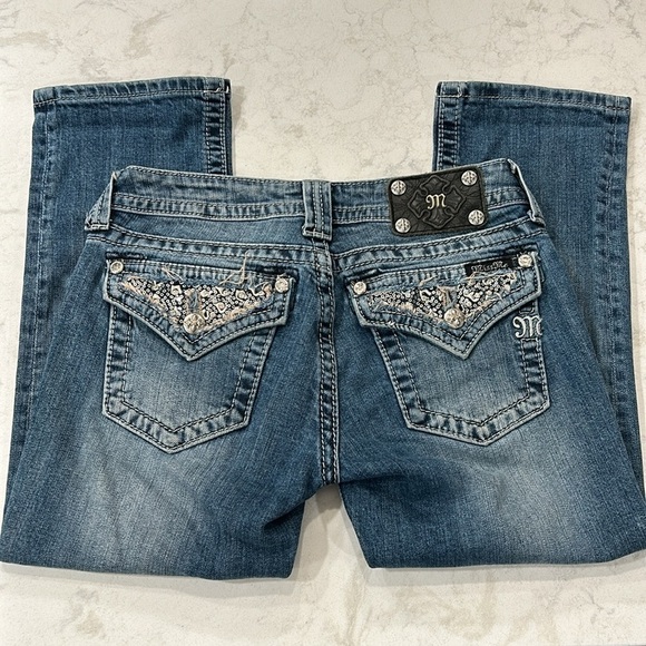 Miss Me Embellished Cuffed Capri Women’s Jeans Size 27 - Picture 6 of 16
